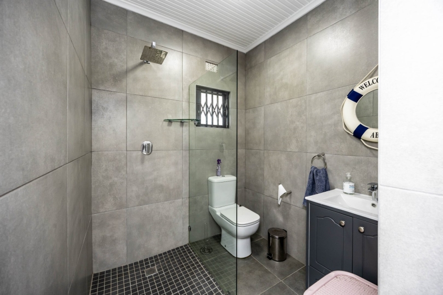 7 Bedroom Property for Sale in Cintsa East Eastern Cape